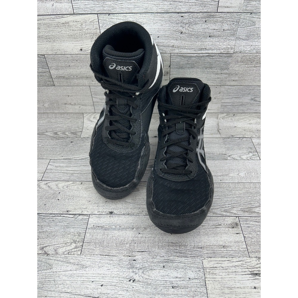 Asics‎ Wrestling Shoes Black White Lace Up High Top Youth Size 4.5 US 1084A007